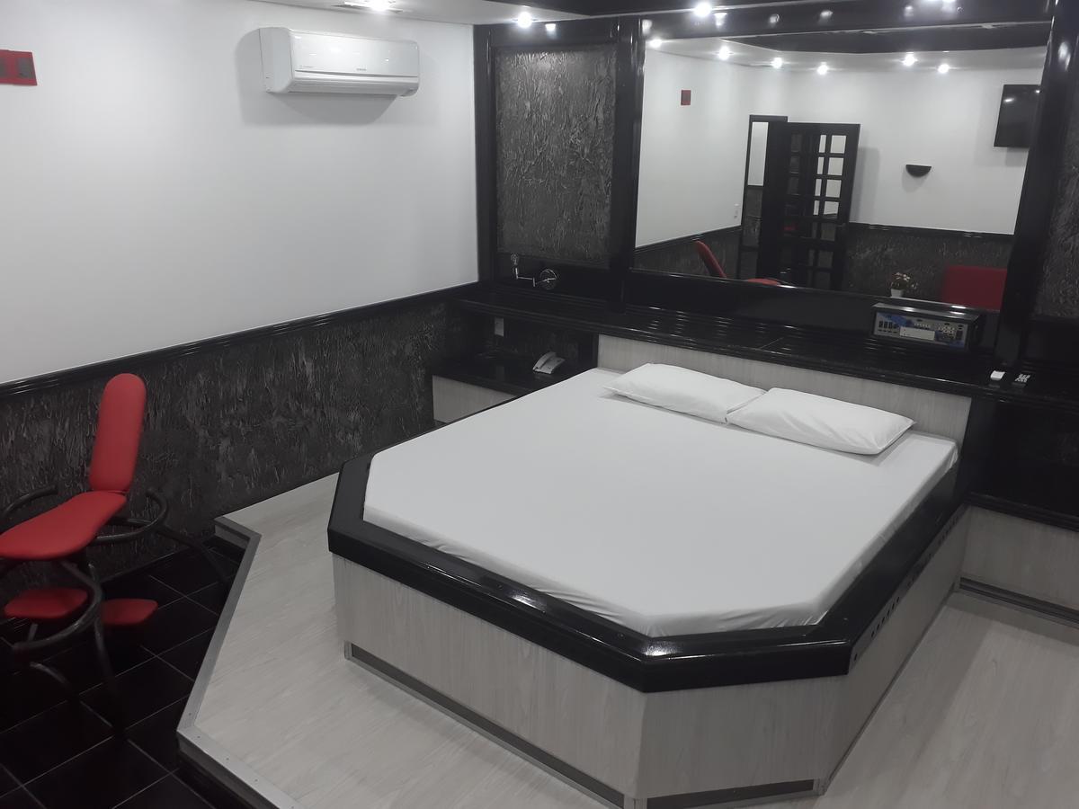 Motel Casa Branca Blumenau Bagian luar foto